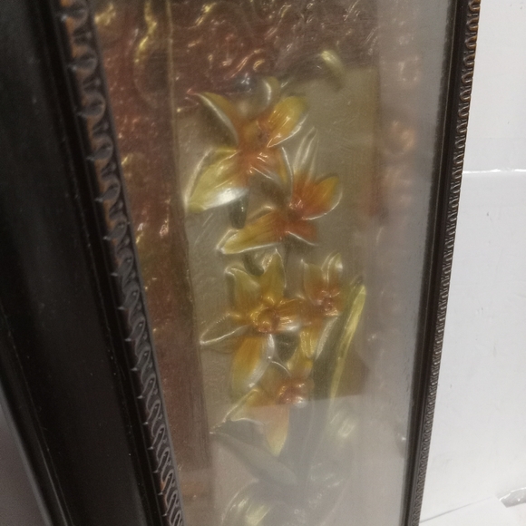 Vintage Shadowbox Framed Metal Flower - Picture 6 of 6